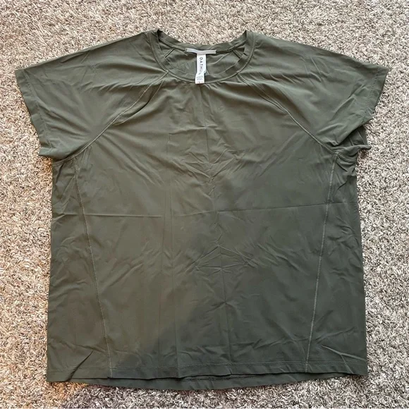 Athleta Sage Green Short Sleeve Top - Picture 1 of 5